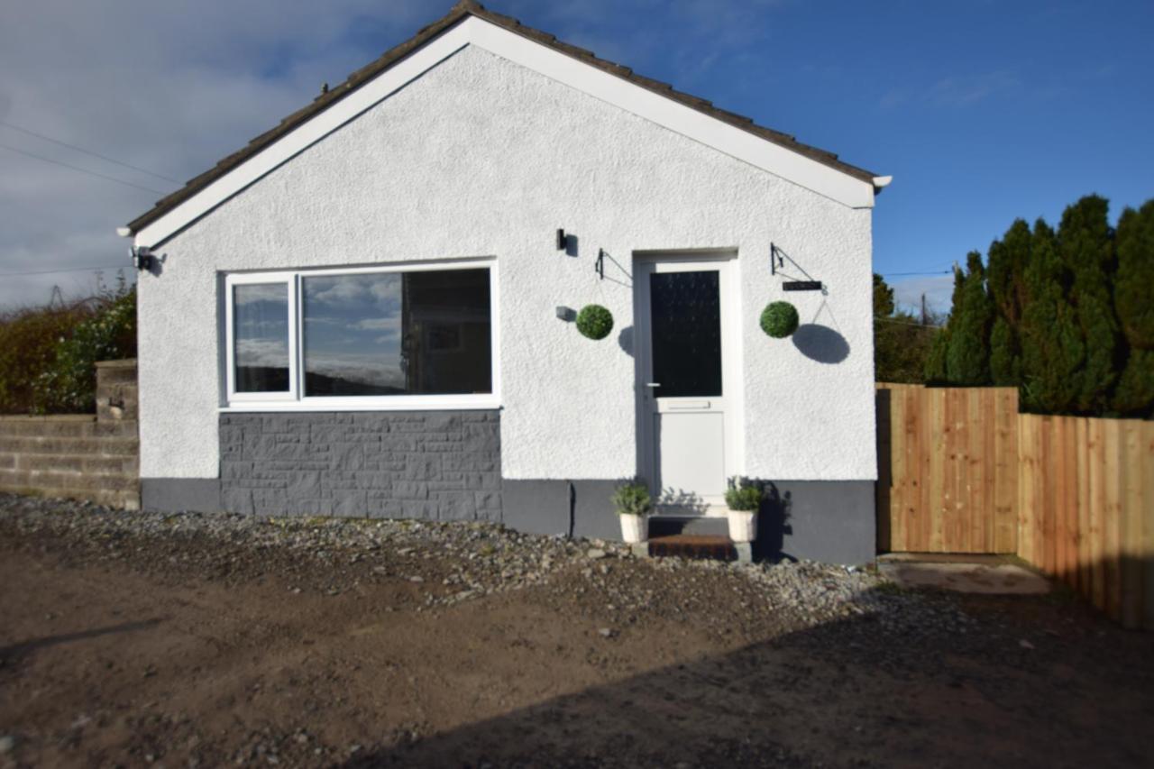 1 Bedroom Holiday Let In The Heart Of West Wales كرمرثن المظهر الخارجي الصورة